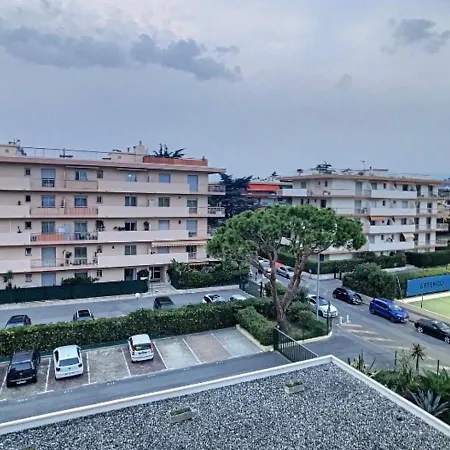 Apartment Superbe Equipe/proche Et Commodite *